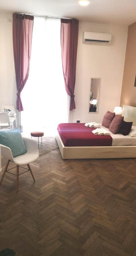 Domus Luigi Leone II Bed and Breakfast Νάπολη Εξωτερικό φωτογραφία