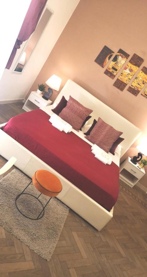 Domus Luigi Leone II Bed and Breakfast Νάπολη Εξωτερικό φωτογραφία