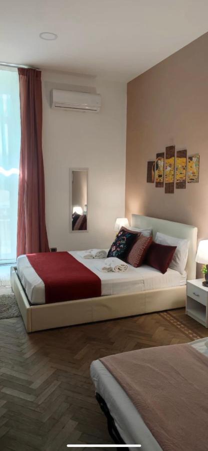 Domus Luigi Leone II Bed and Breakfast Νάπολη Εξωτερικό φωτογραφία