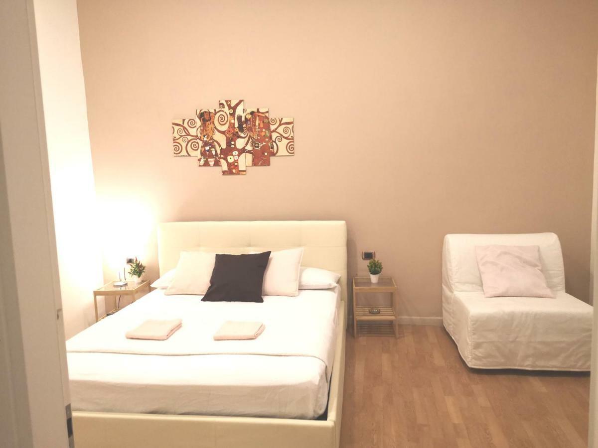 Domus Luigi Leone II Bed and Breakfast Νάπολη Εξωτερικό φωτογραφία