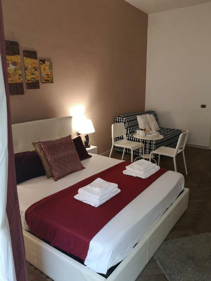 Domus Luigi Leone II Bed and Breakfast Νάπολη Εξωτερικό φωτογραφία