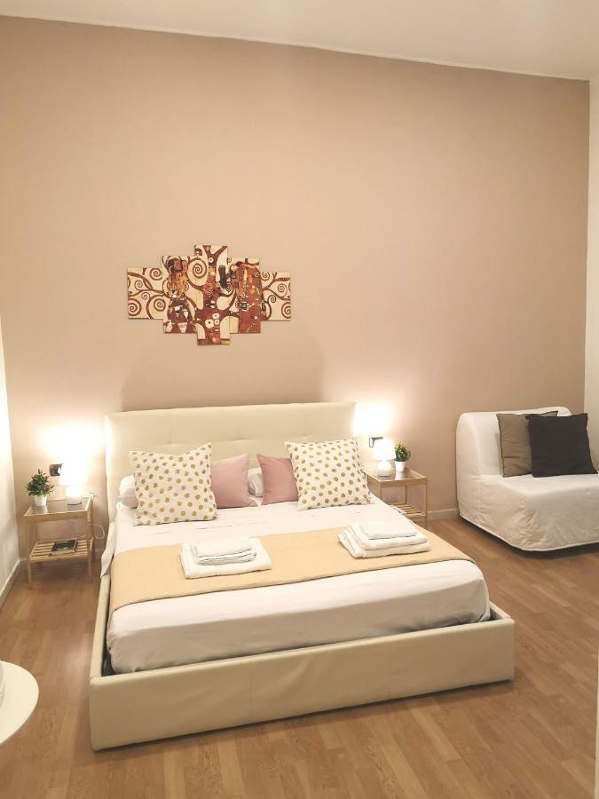 Domus Luigi Leone II Bed and Breakfast Νάπολη Εξωτερικό φωτογραφία