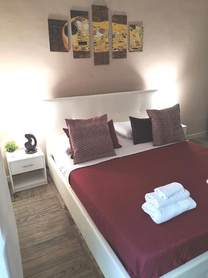 Domus Luigi Leone II Bed and Breakfast Νάπολη Εξωτερικό φωτογραφία