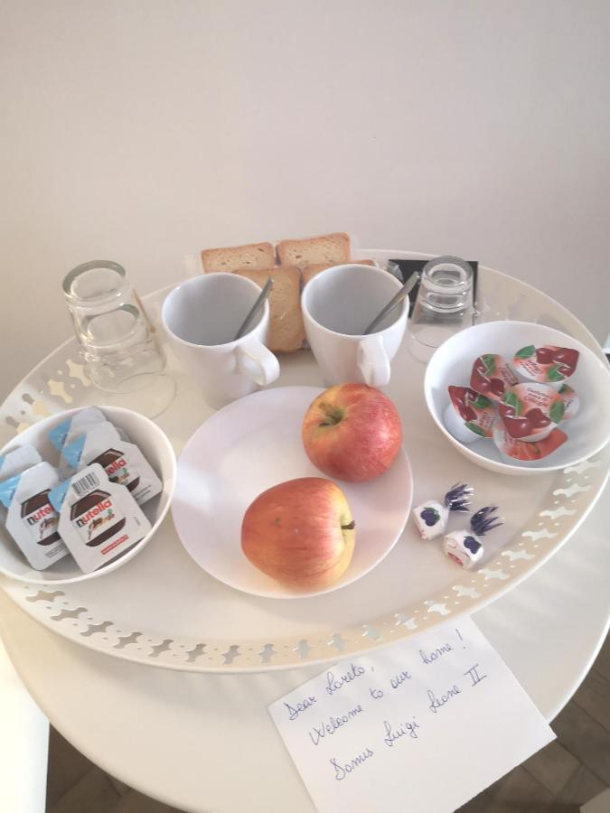 Domus Luigi Leone II Bed and Breakfast Νάπολη Εξωτερικό φωτογραφία