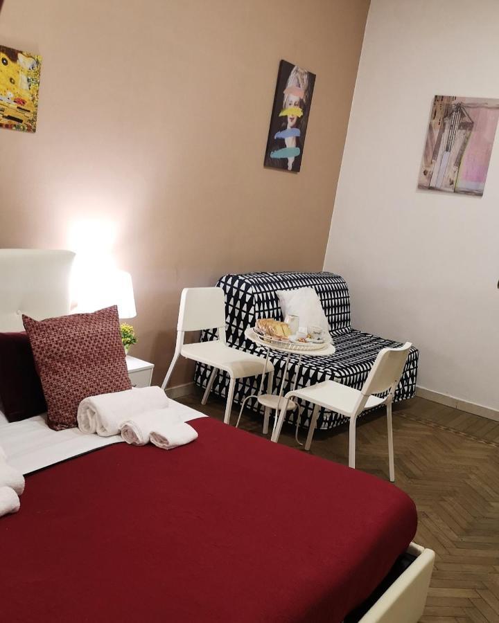 Domus Luigi Leone II Bed and Breakfast Νάπολη Εξωτερικό φωτογραφία