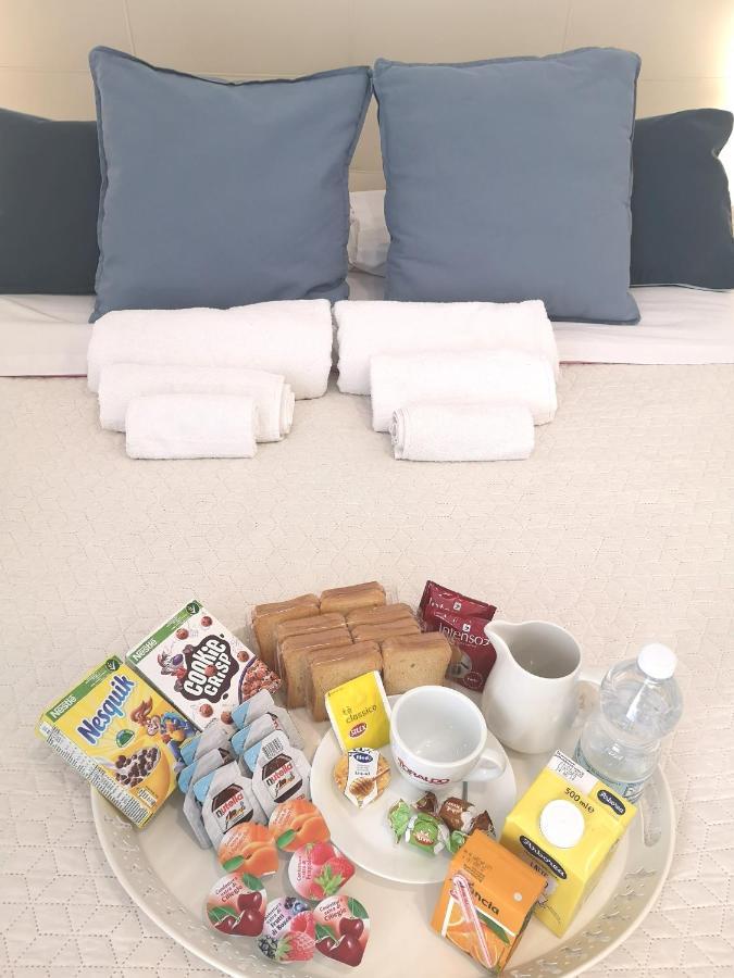 Domus Luigi Leone II Bed and Breakfast Νάπολη Εξωτερικό φωτογραφία