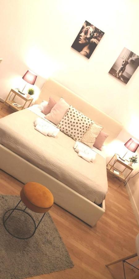 Domus Luigi Leone II Bed and Breakfast Νάπολη Εξωτερικό φωτογραφία